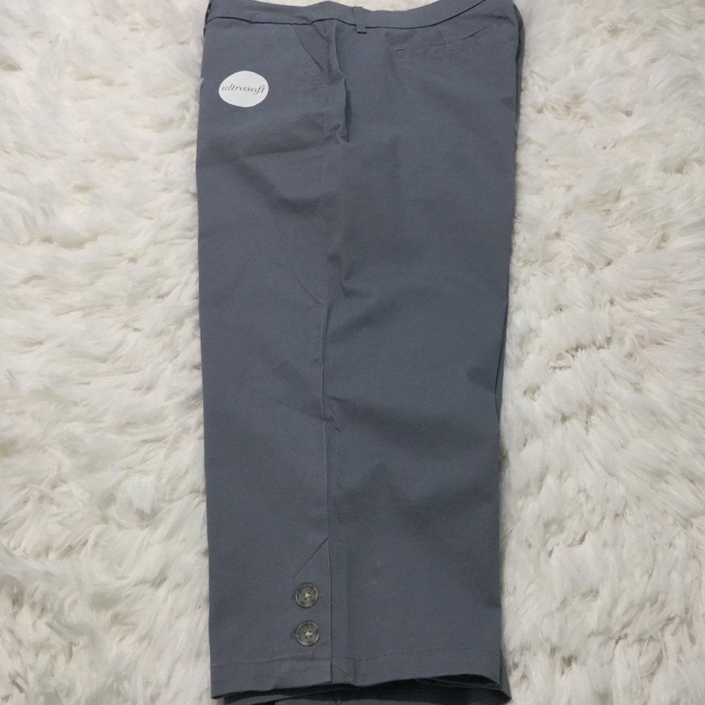 Craft& Barrow- Women Gray Effortless Stretch Capri - Picture 8 of 11